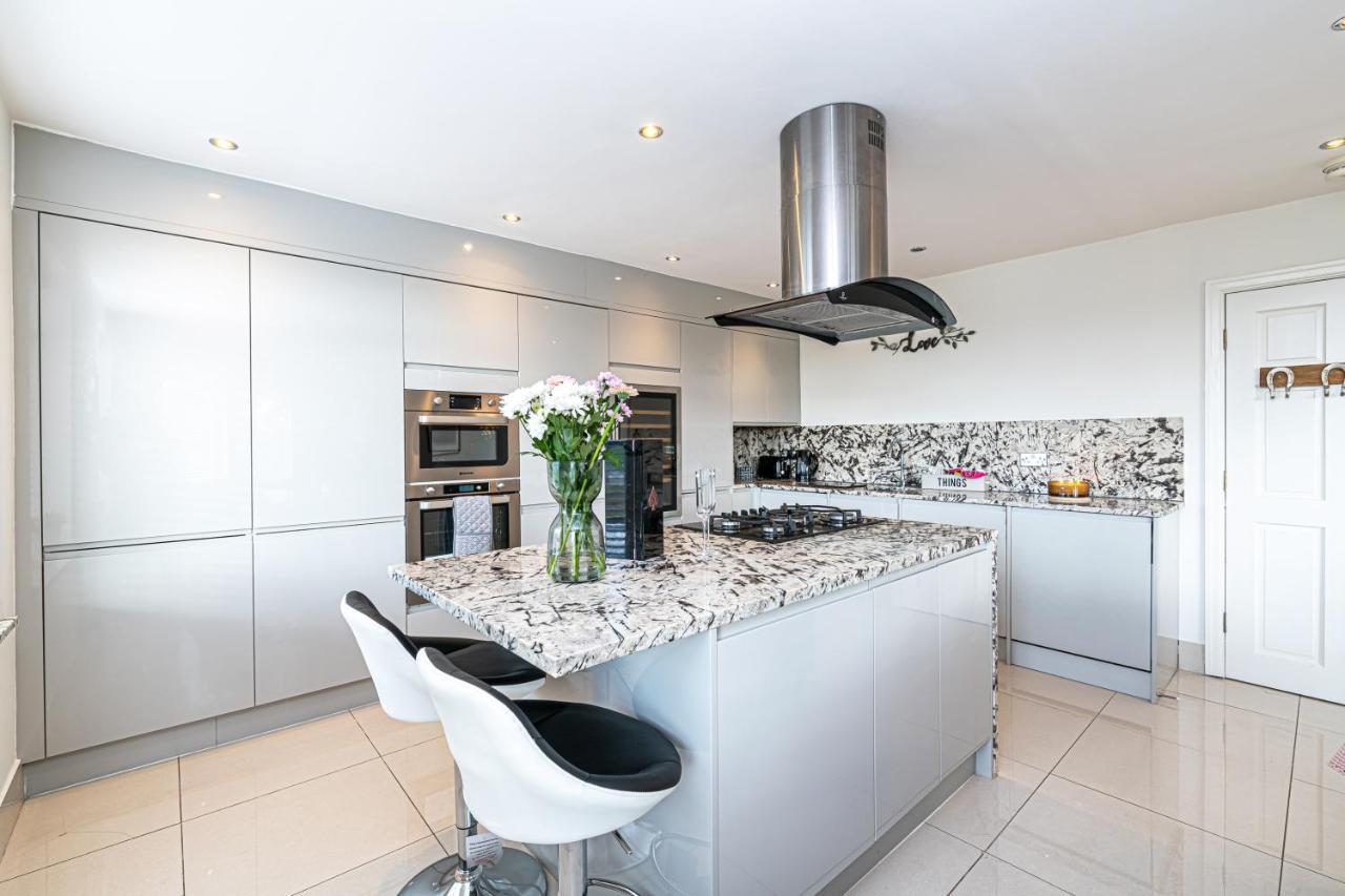 Apartment The Popular Racecourse Apartments, Sleeps 4, Free Parking