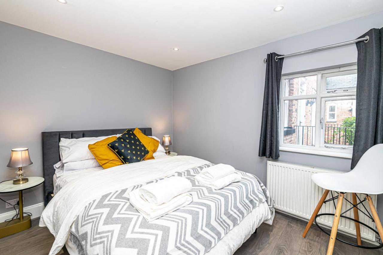 Apartment The Popular Racecourse Apartments, Sleeps 4, Free Parking